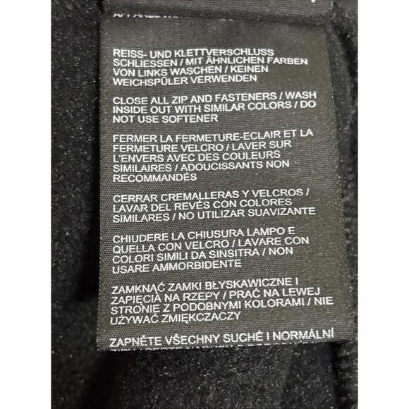 Jack Wolfskin MENS FULL ZIP Fleece Size M BLACK EMBROIDERED LOGO, POCKETS, WARM - Picture 14 of 15